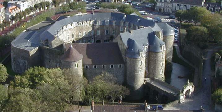 La Boulonnaise Apartment
